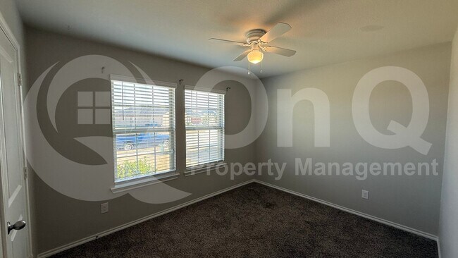 Building Photo - 802 Turnbuckle Ct