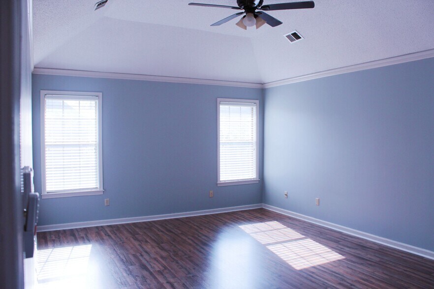 Building Photo - 1172 Sweetie Drive