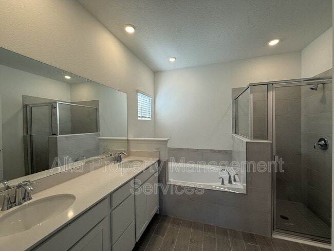 Building Photo - 8198 Horsebit Cir