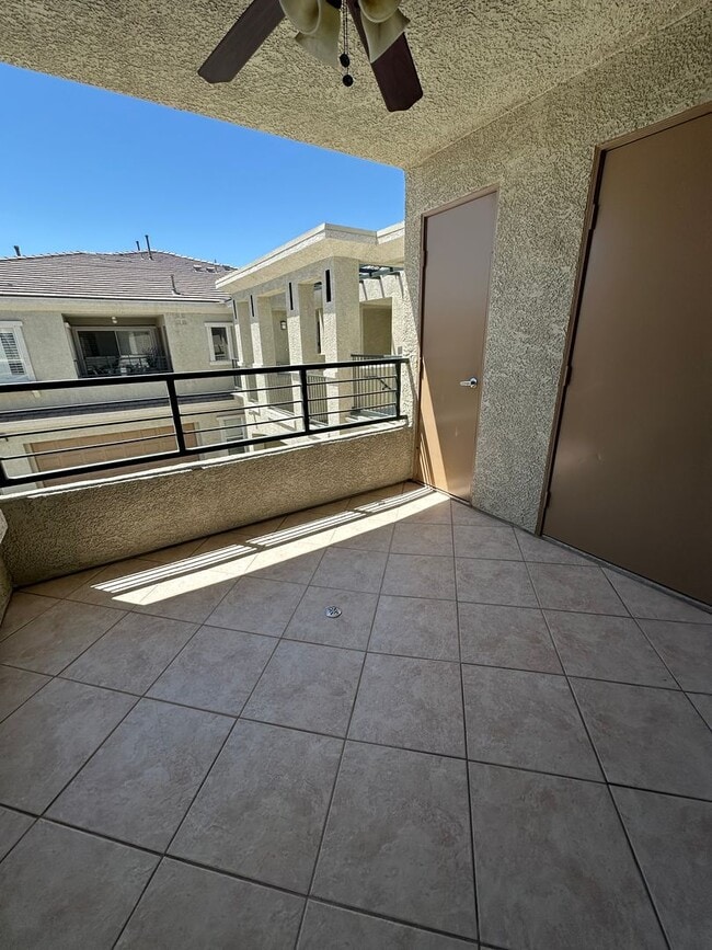 Building Photo - MUST SEE 2 BEDROOM CONDO IN SUMMERLIN!