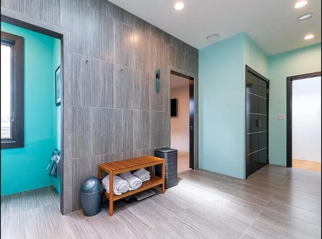 Building Photo - 173 Massachusetts Ave