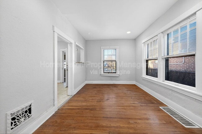 Building Photo - 4555 Ruskin Ave