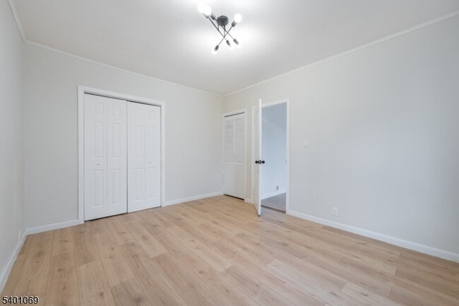 Building Photo - 71 Broad St