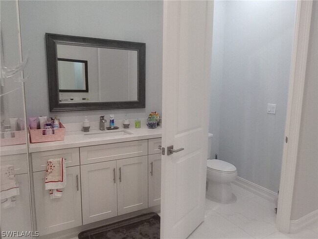 Building Photo - 3962 Everglades Blvd S