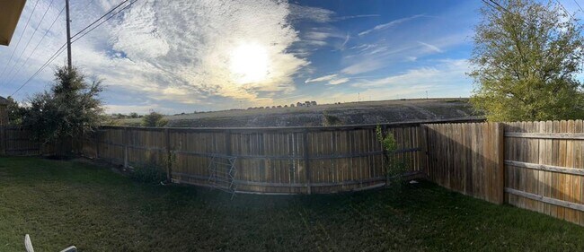 Building Photo - 2937 Diego Dr