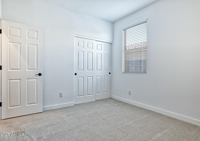 Building Photo - 17350 W Alexandria Way