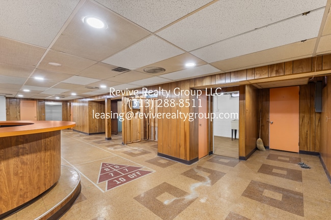 Building Photo - 20241 Kentfield St