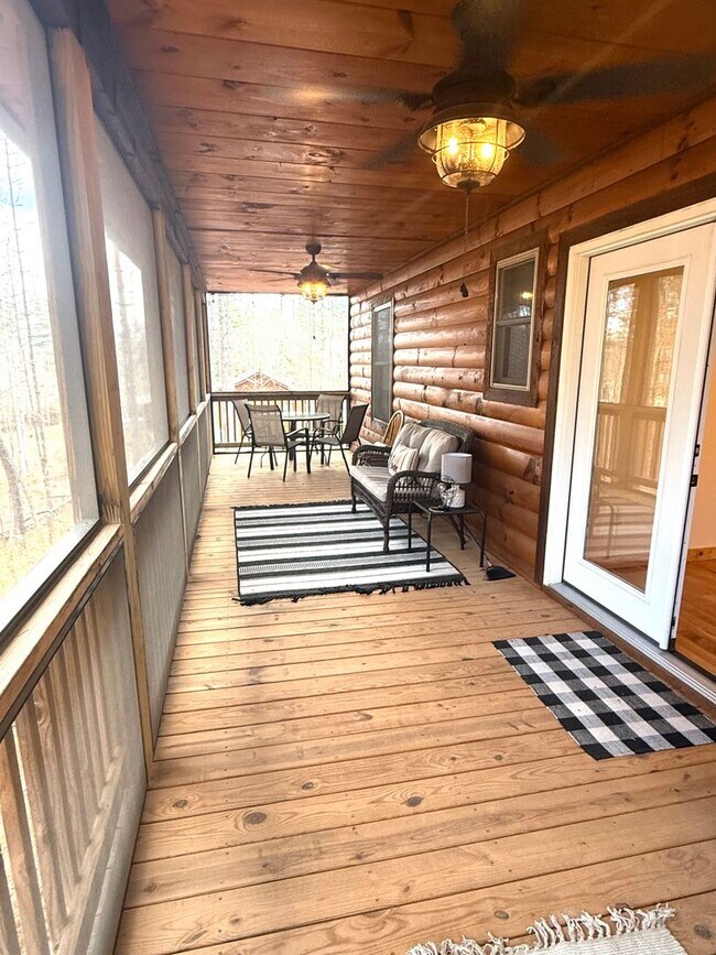 Building Photo - Sandy Gap Cabin