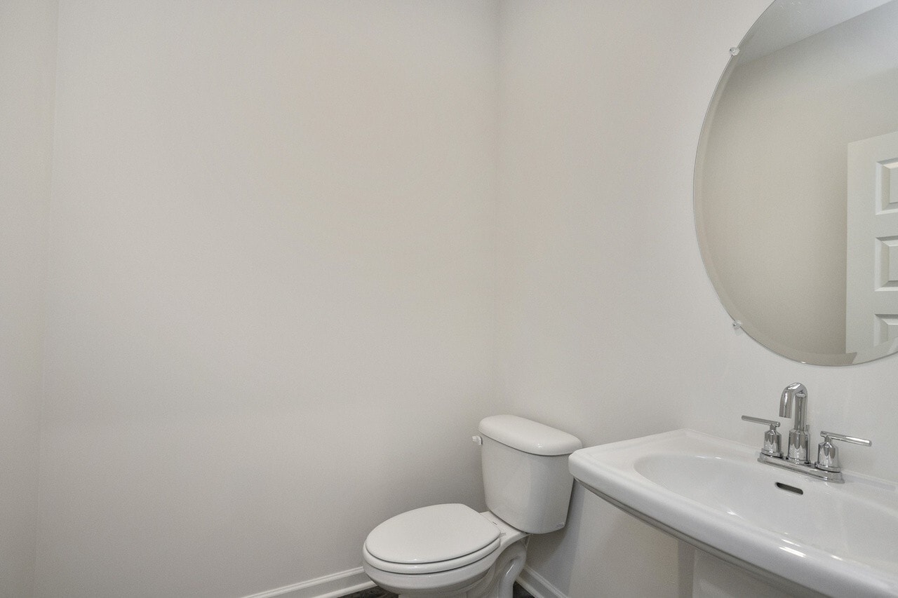 Building Photo - 5370 Bellflower Hls