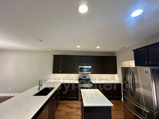 Building Photo - 110 Groves Park Blvd E