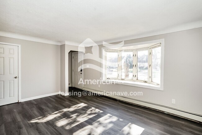 Building Photo - 17055 Lincoln Ave