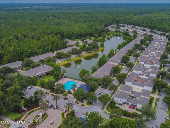 Building Photo - 5831 Parkstone Crossing Dr
