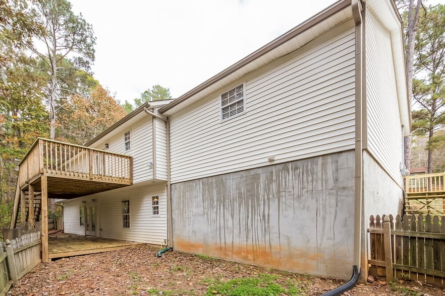 Building Photo - 3885 Dollar Cir