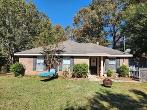 Building Photo - 160 Laurel Hill Dr