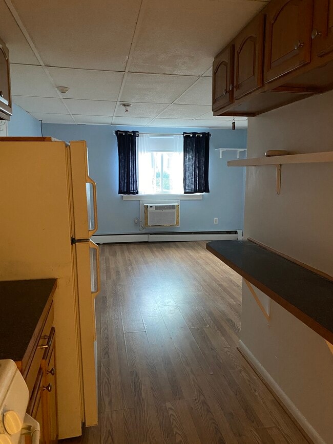 215 Chelmsford St 215 Chelmsford St Chelmsford MA 01824 Apartment