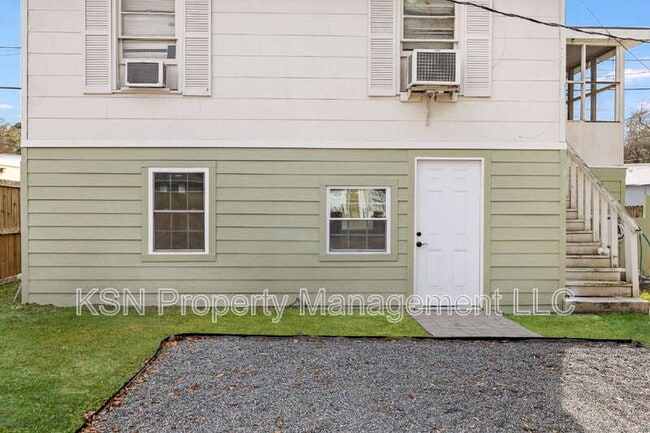 Building Photo - 2015 E 58th St