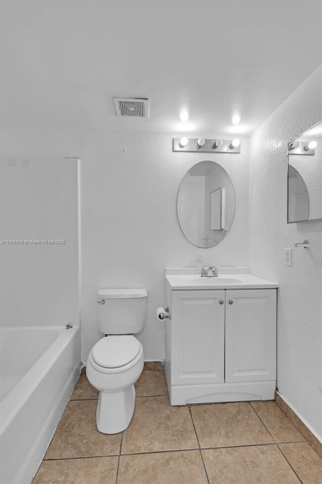 Building Photo - 3680 N 56th Ave