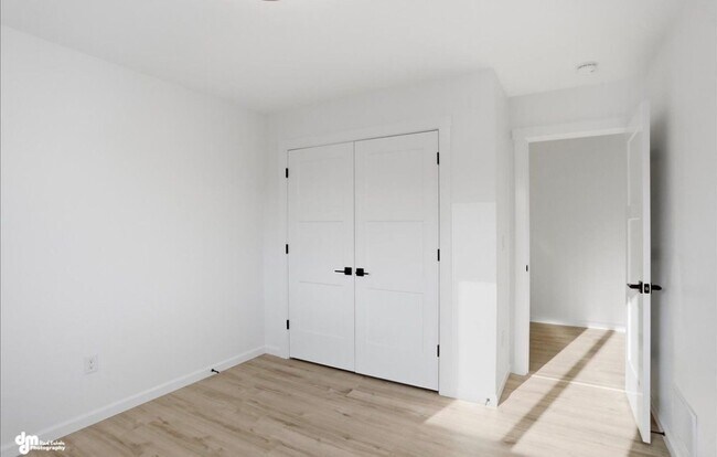 Building Photo - 336 Ashbrook Dr