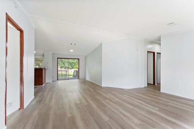 Building Photo - 31206 W Timberloch Trail
