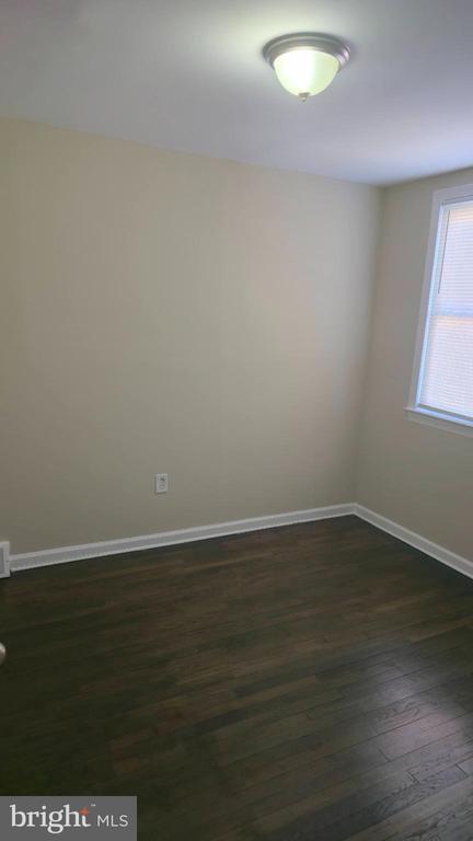 Building Photo - 8004 Gray Haven Rd