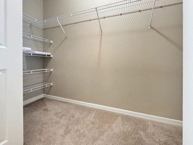 Building Photo - 1770 Bearberry Cir