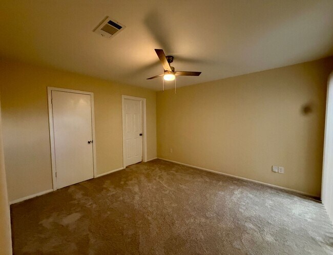 Building Photo - 7724 Bles Ave