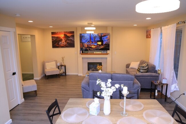 Building Photo - Elegant & Peaceful Kent Home