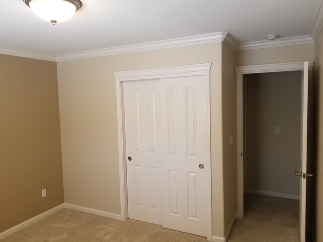 Building Photo - 4057 Saffron Way