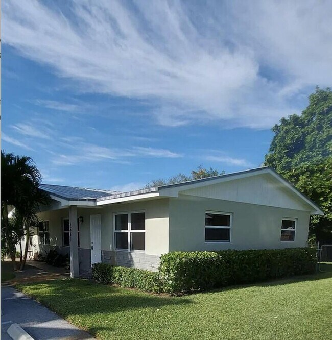 Building Photo - 3541 Burma Ct