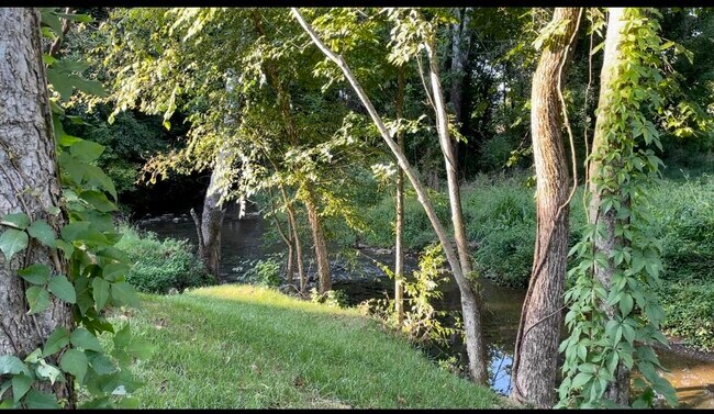 Building Photo - 4300 Steamboat Rd