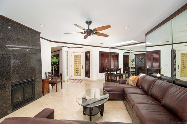 Building Photo - 20 S Cays Ct