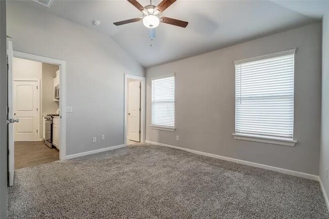 Building Photo - 9207 SW 47th St