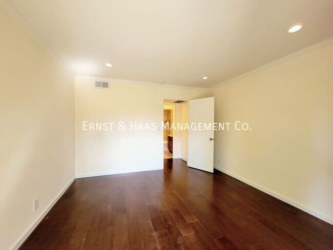 Building Photo - 448 N Bellflower Blvd