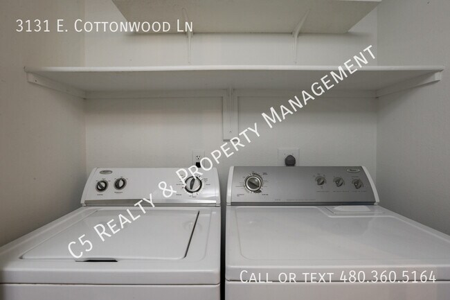 Building Photo - 3131 E Cottonwood Ln