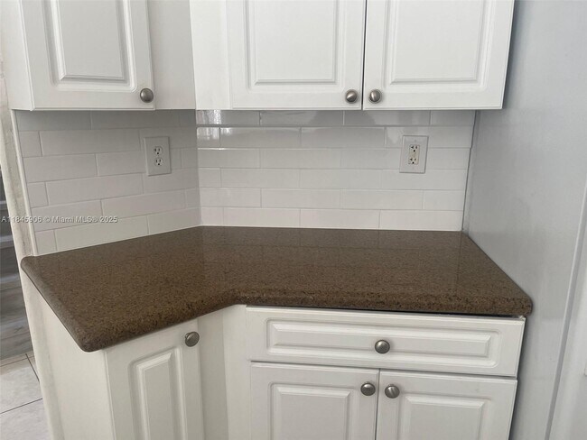Building Photo - 11413 SW 137th Passage