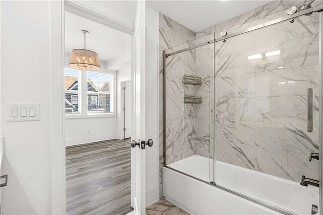 Building Photo - 1338 Booth Ave NW