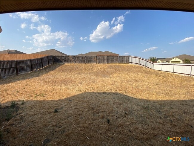 Building Photo - 2101 Golden Eagle Dr