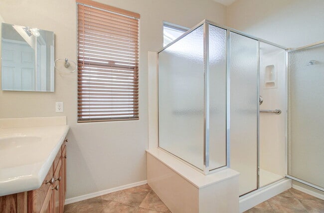 Building Photo - 4120 E Donato Dr