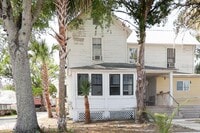 Building Photo - 128 E Rich Ave
