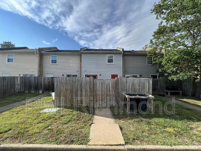 Building Photo - 4611 Coldstream Dr