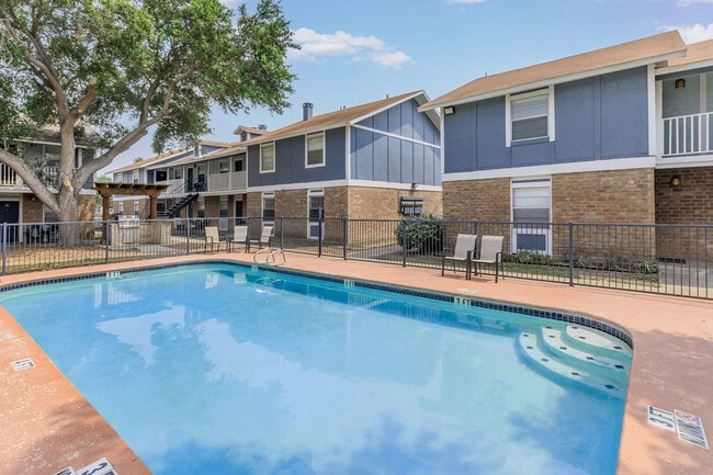 Building Photo - Embassy House