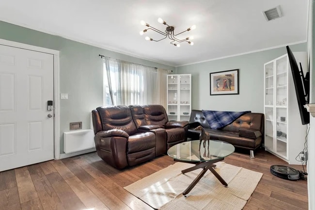 Building Photo - 227 Valle Vista Ave