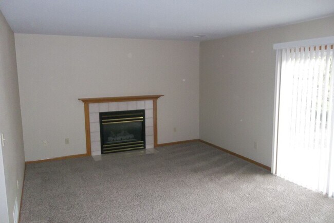 Building Photo - 3742 Benthaven St