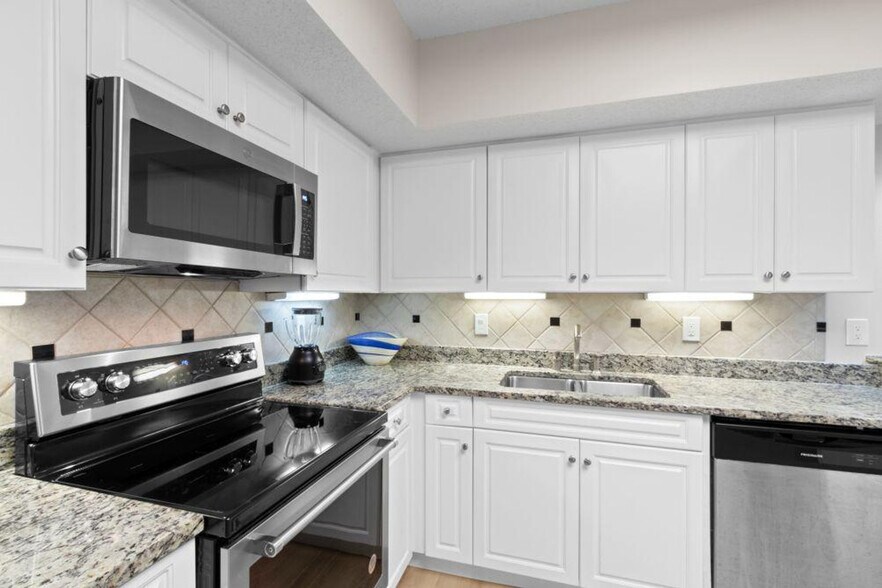 Building Photo - 24770 Perdido Beach Blvd