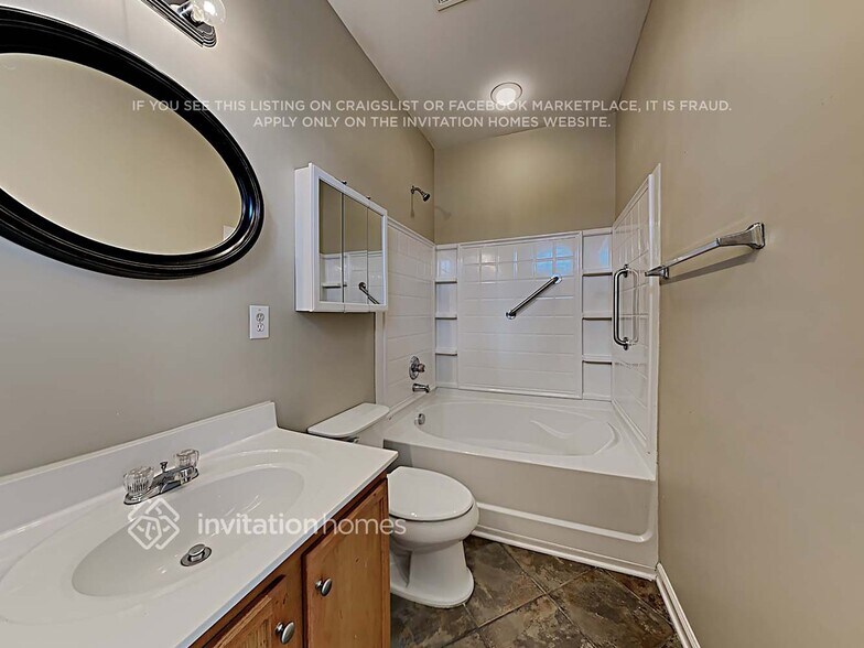 Building Photo - 3917 Cutler Donahoe Way