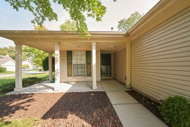 Building Photo - Great Brownsburg Home!