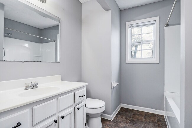 Building Photo - 1640 Shipley Rd