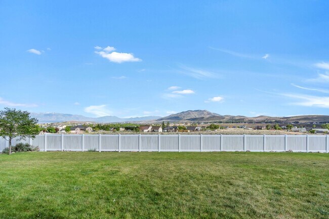 Building Photo - 2872 N Sorrel Dr