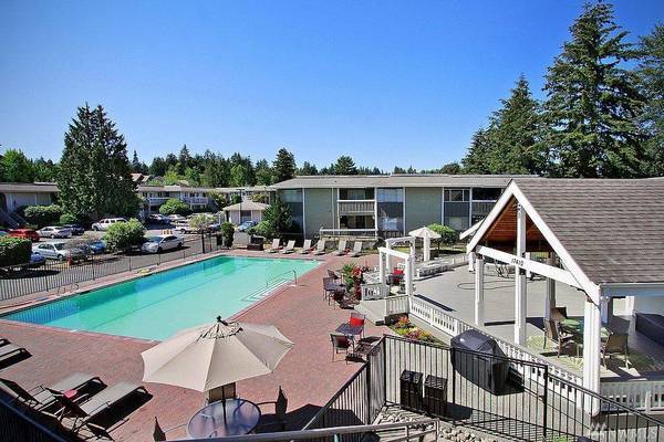 Have a picnic - 17305 NE 45th St