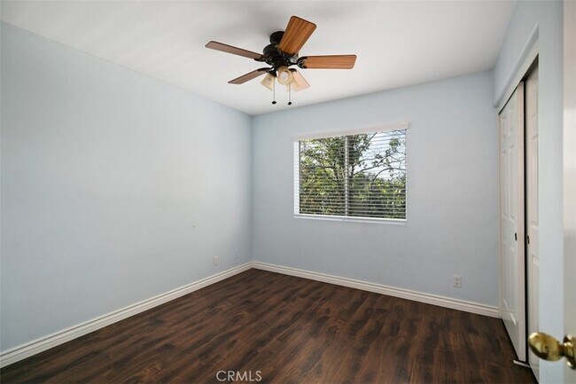 Building Photo - 9 Acorn Ridge
